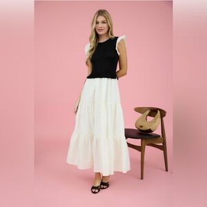 Elegant Black and White Maxi Dress